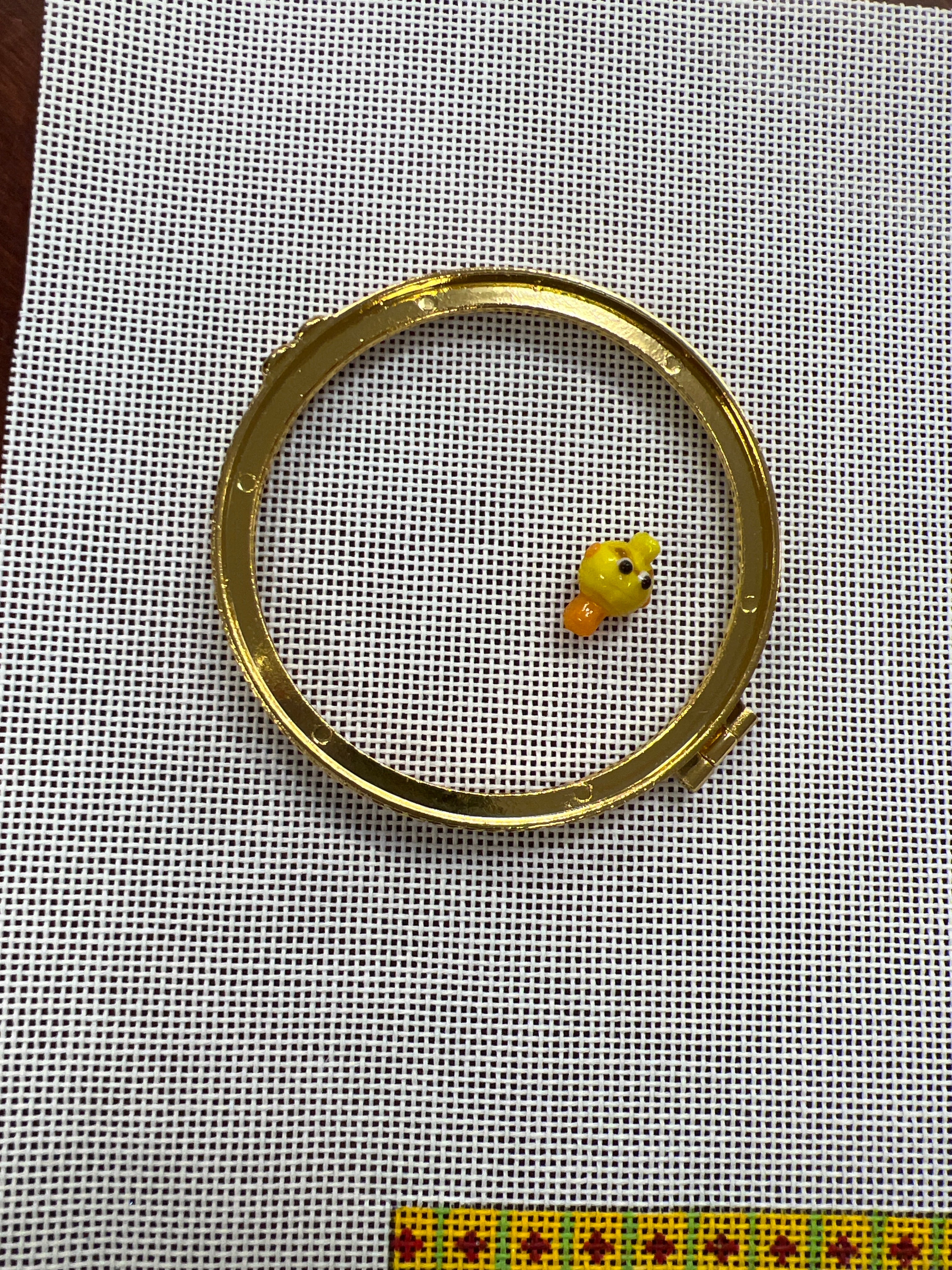 Round Hinged Box with Fish