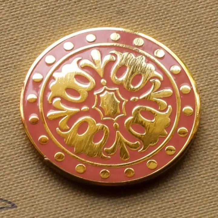 Needle Minder Avlea Folk