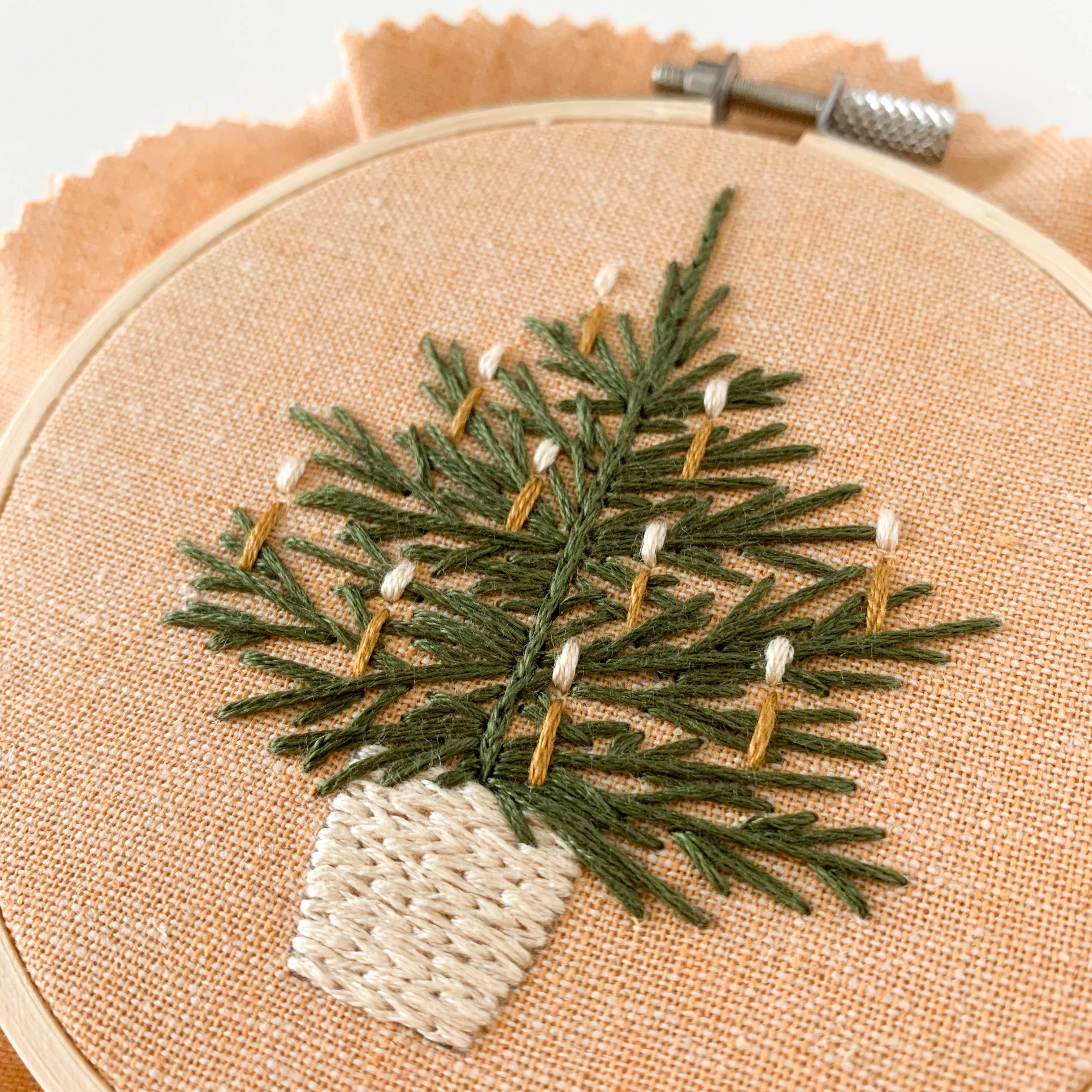 Christmas tree embroidery kit, beginner embroidery DIY kit