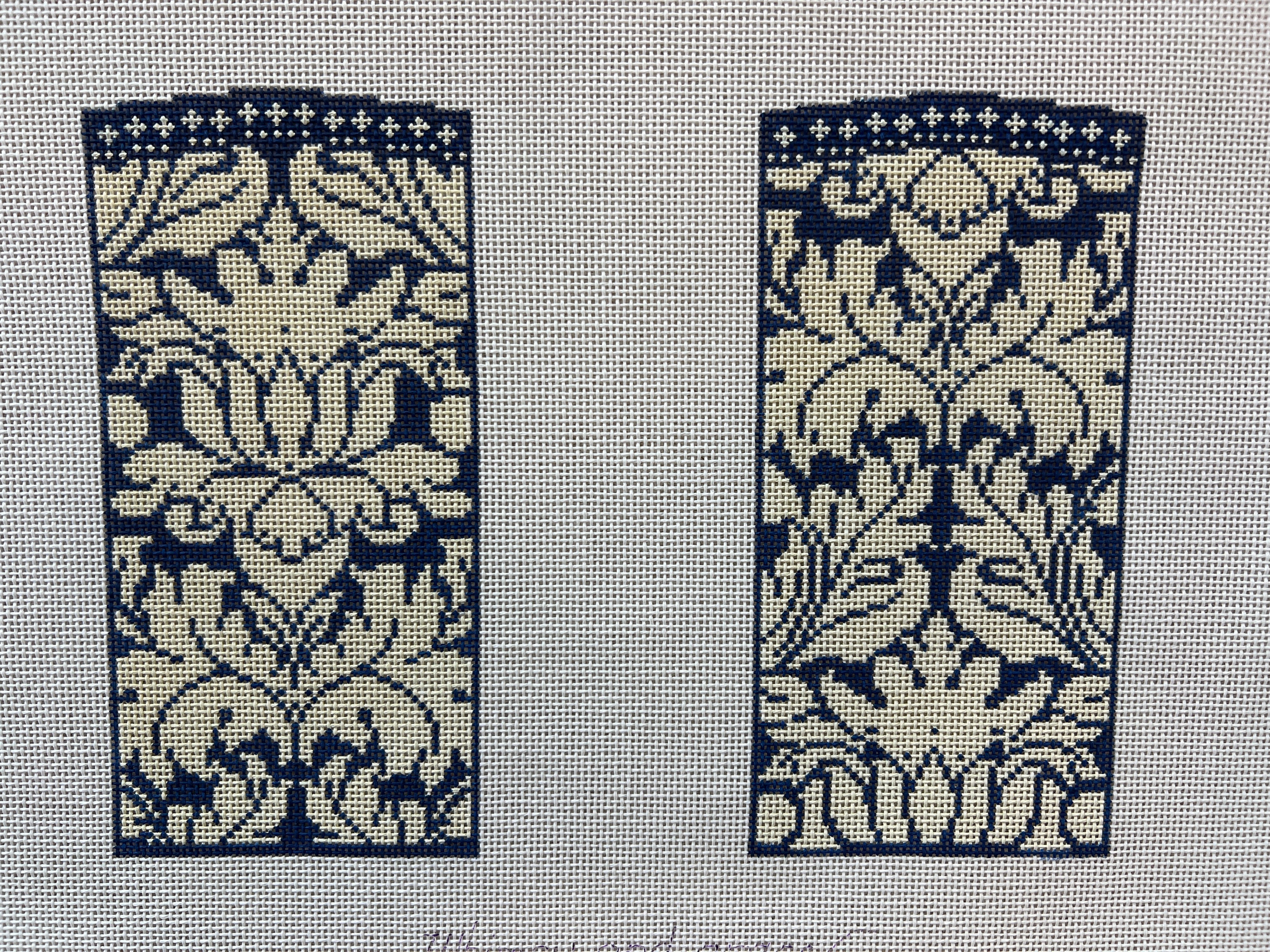 Royal Damask Eyeclass Case