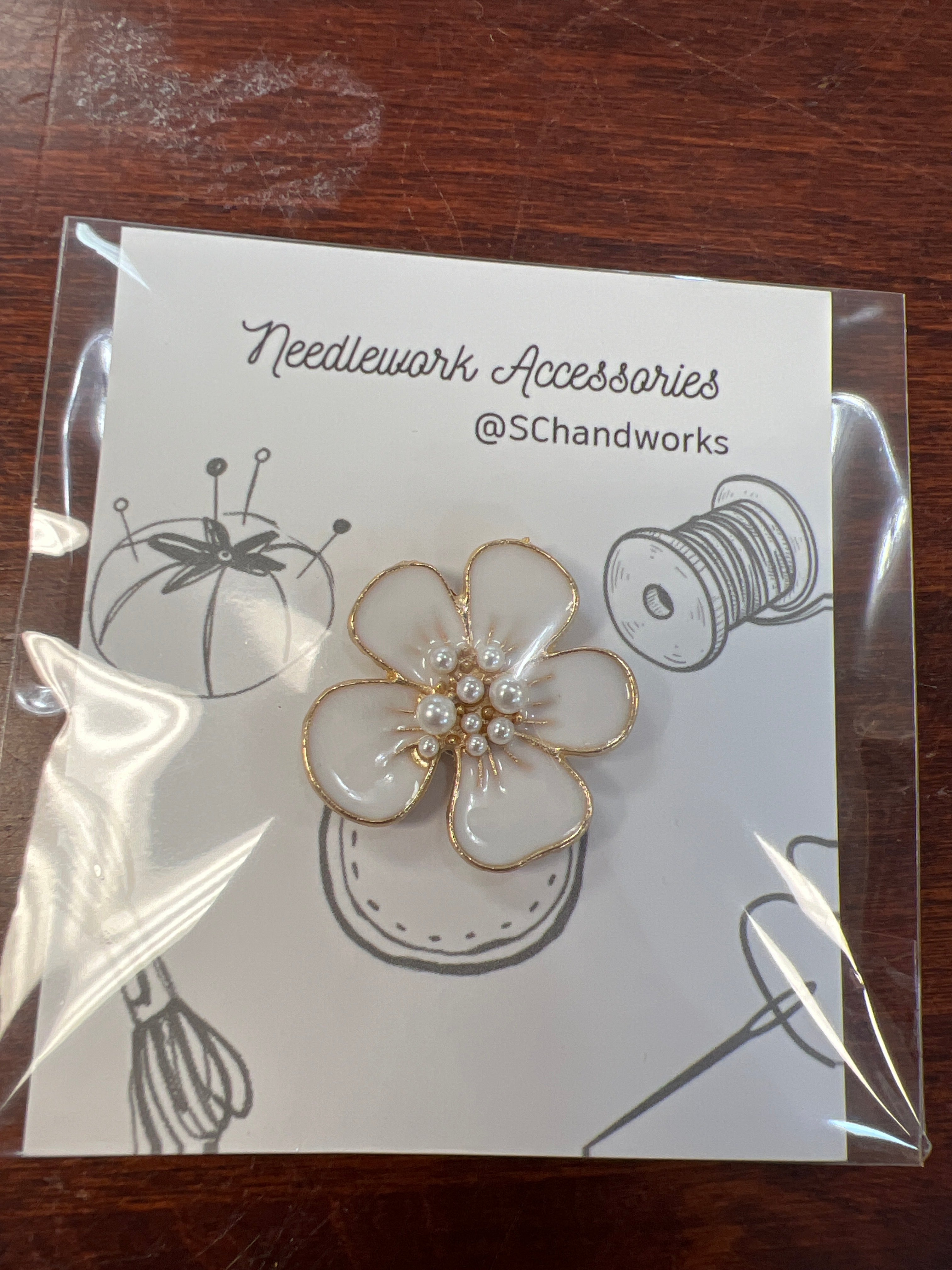 Floral Needle Minder White