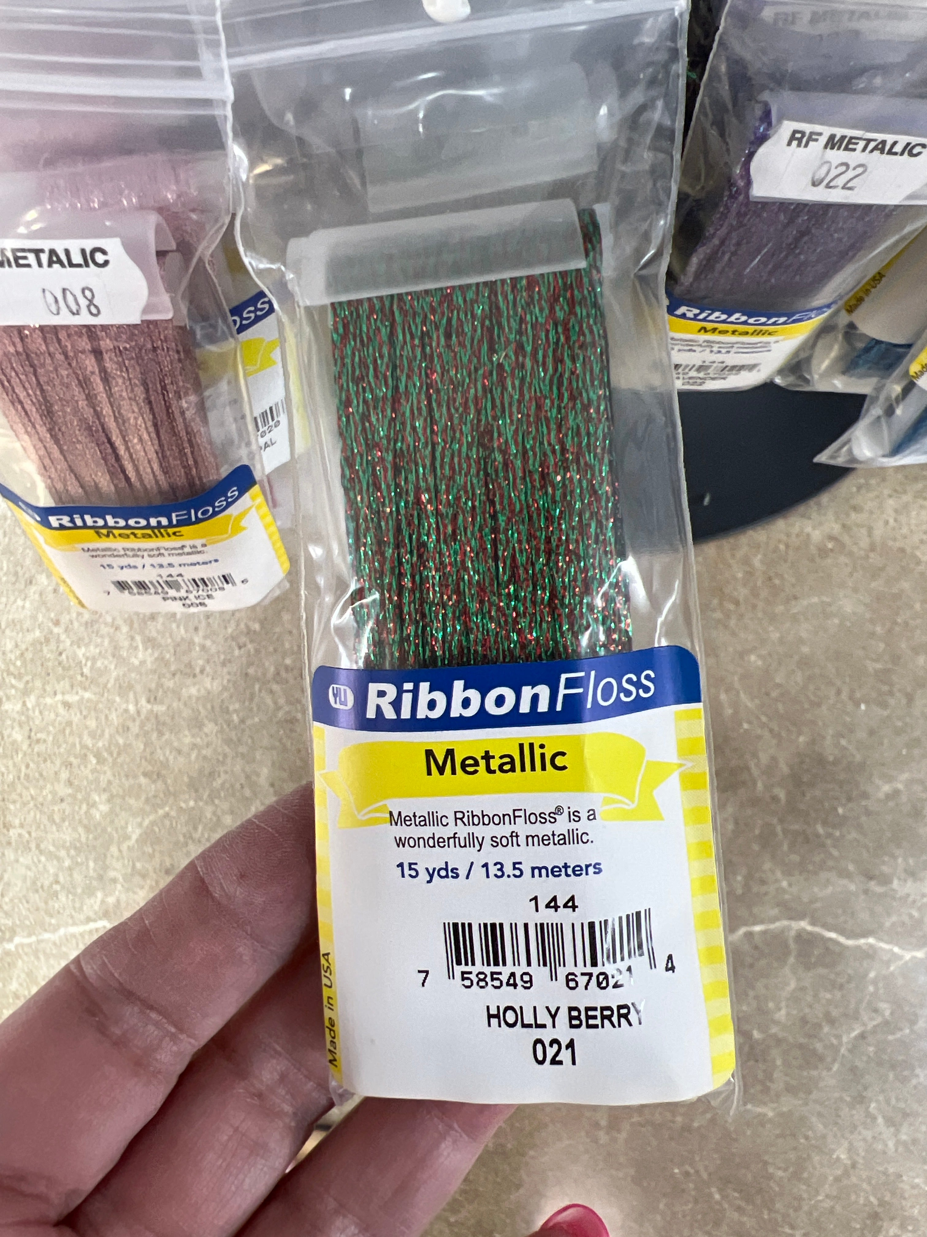 Ribbon Floss Metallic 144-021Holly Berry