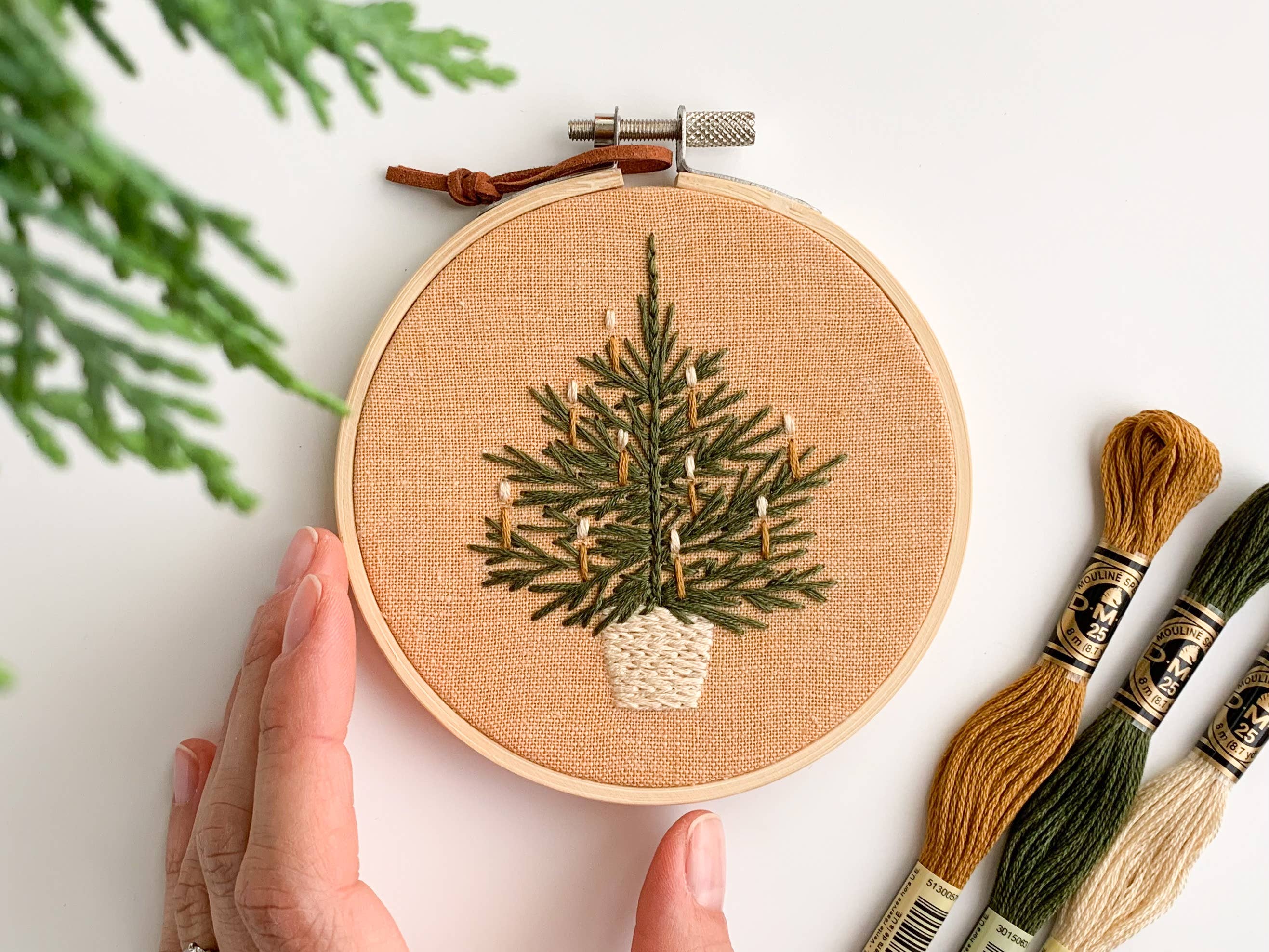 Christmas tree embroidery kit, beginner embroidery DIY kit