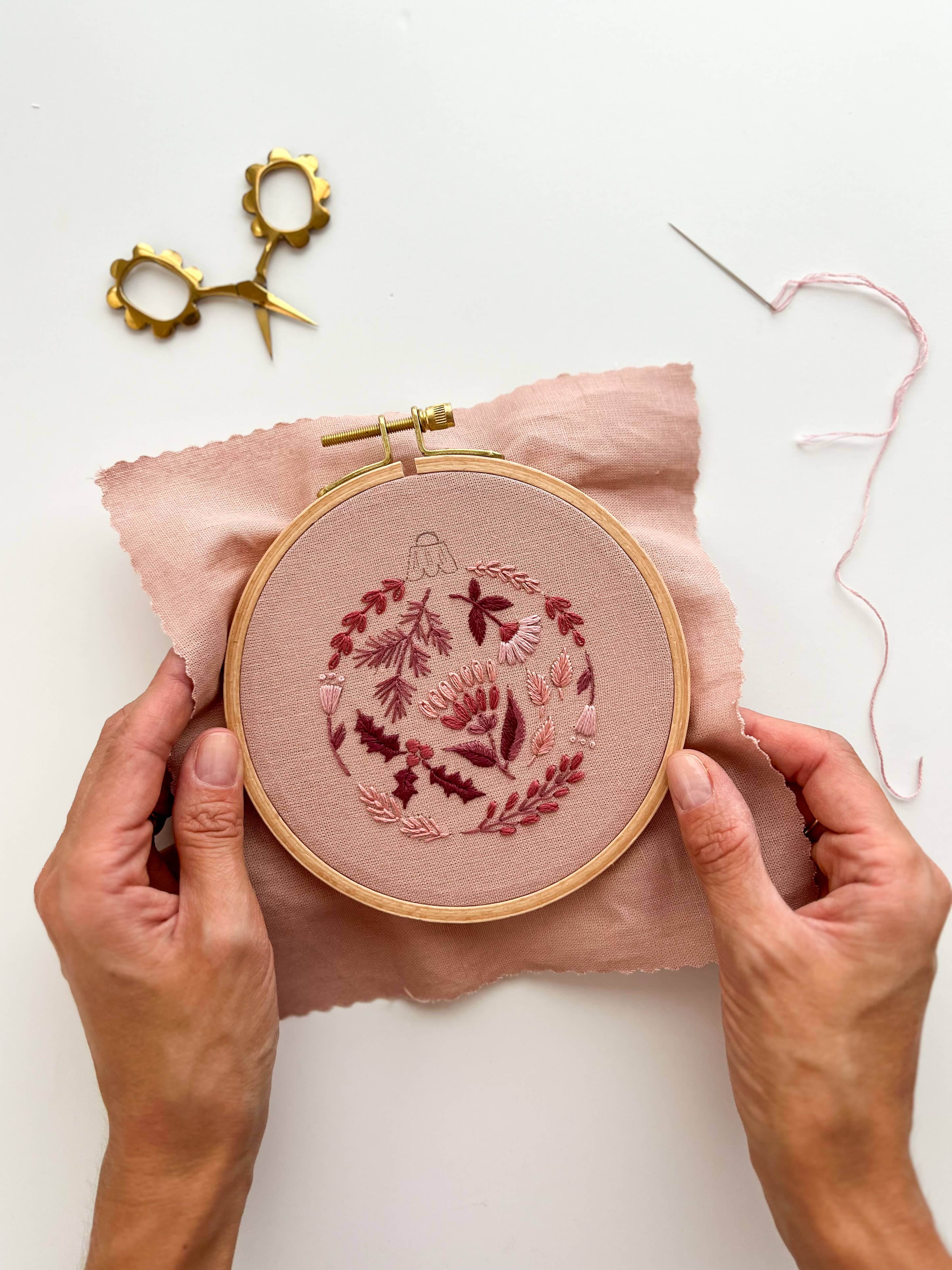 Christmas Bauble Embroidery Kit, Tree Ornament Craft Kit DIY