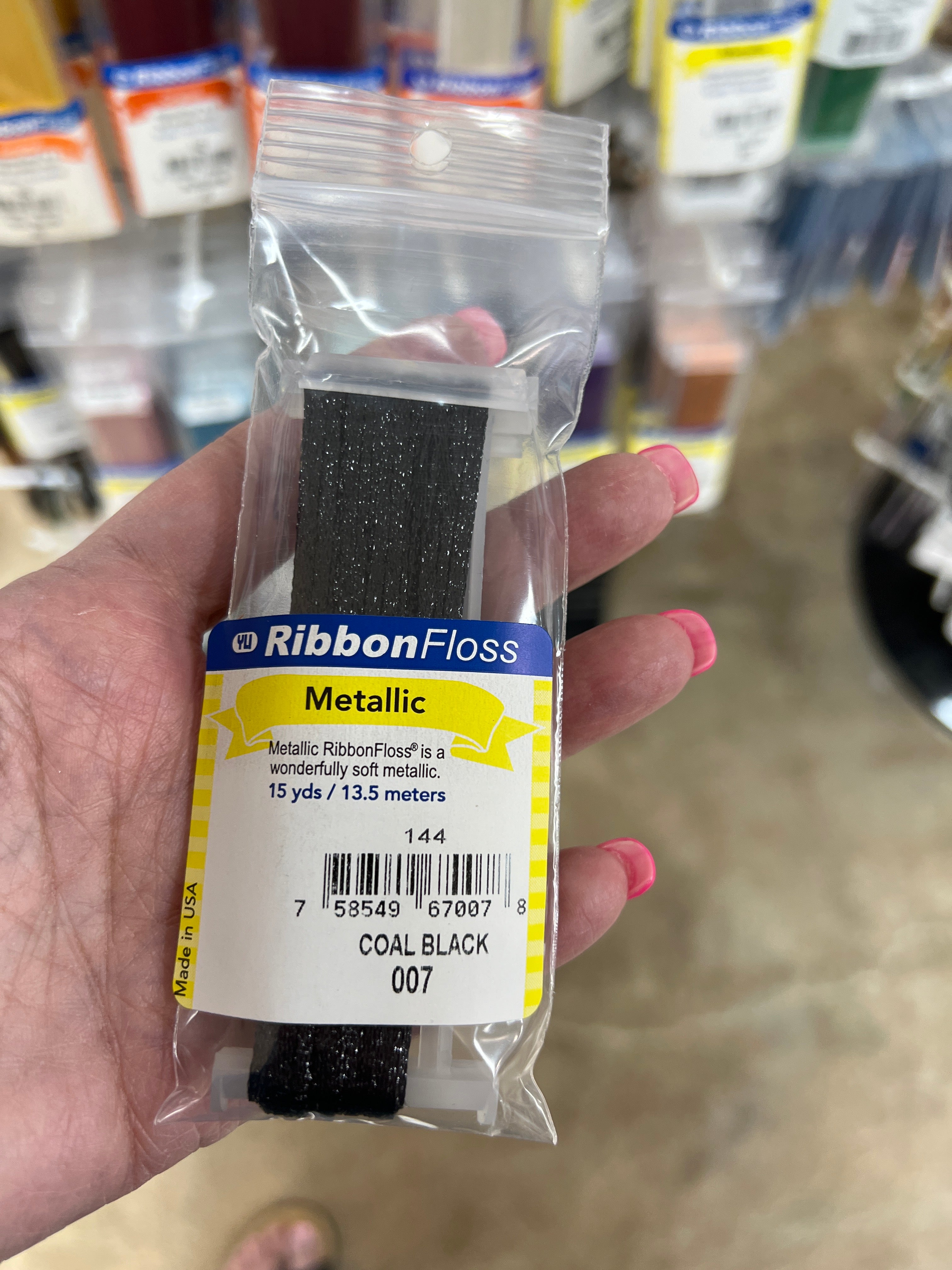 Ribbon Floss Metallic 144-007 Coal Black