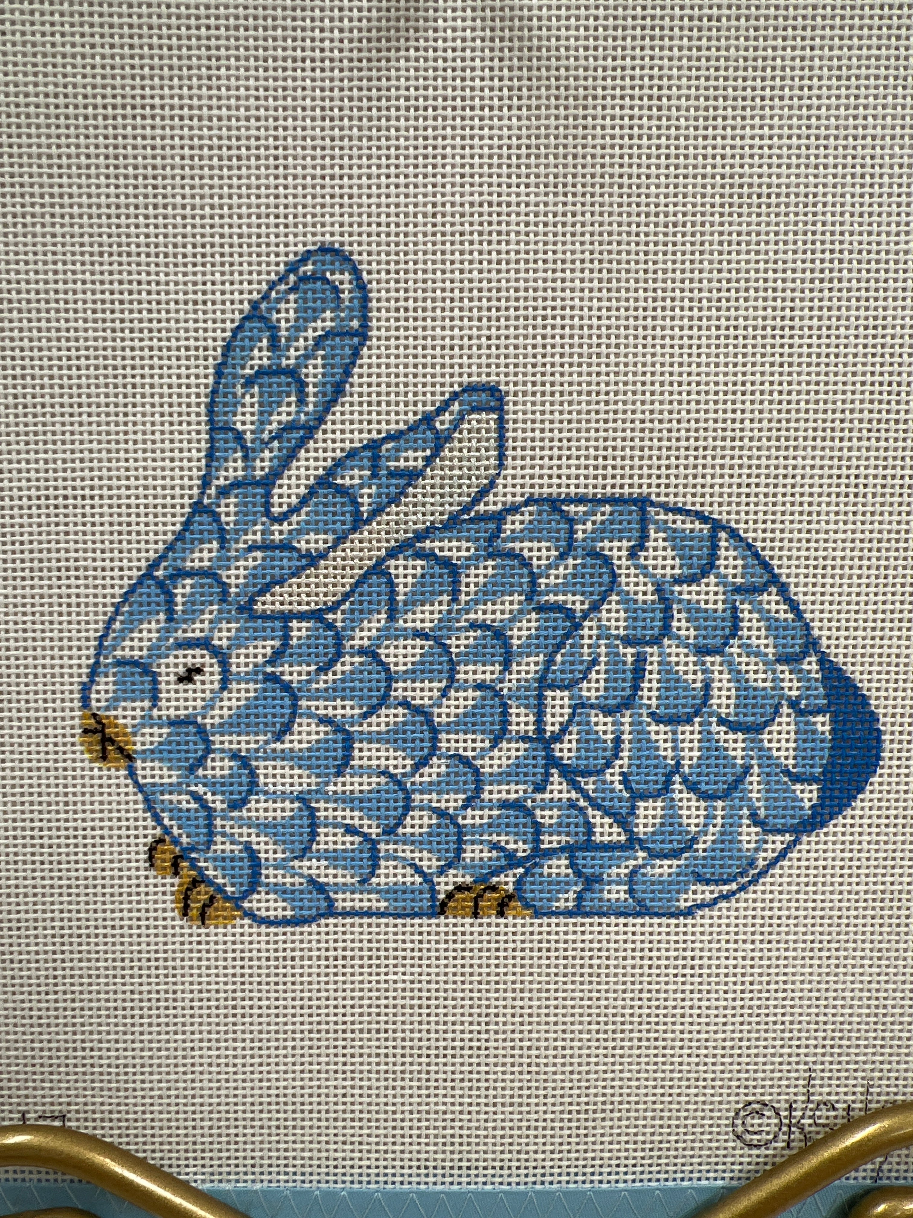 Mini Herend inspired crouching bunny - blue & gold