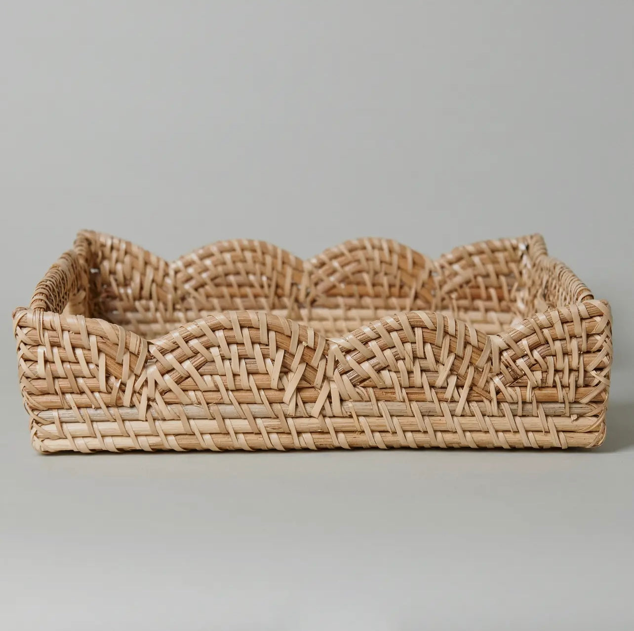 Rattan Tray with scallop edge