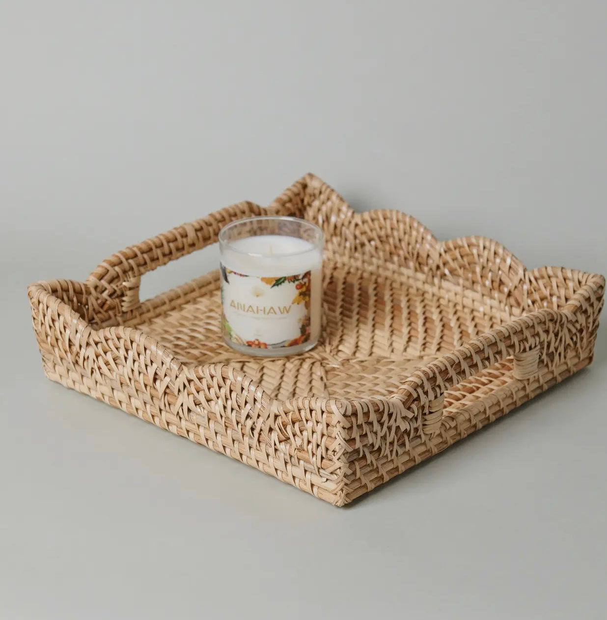 Rattan Tray with scallop edge