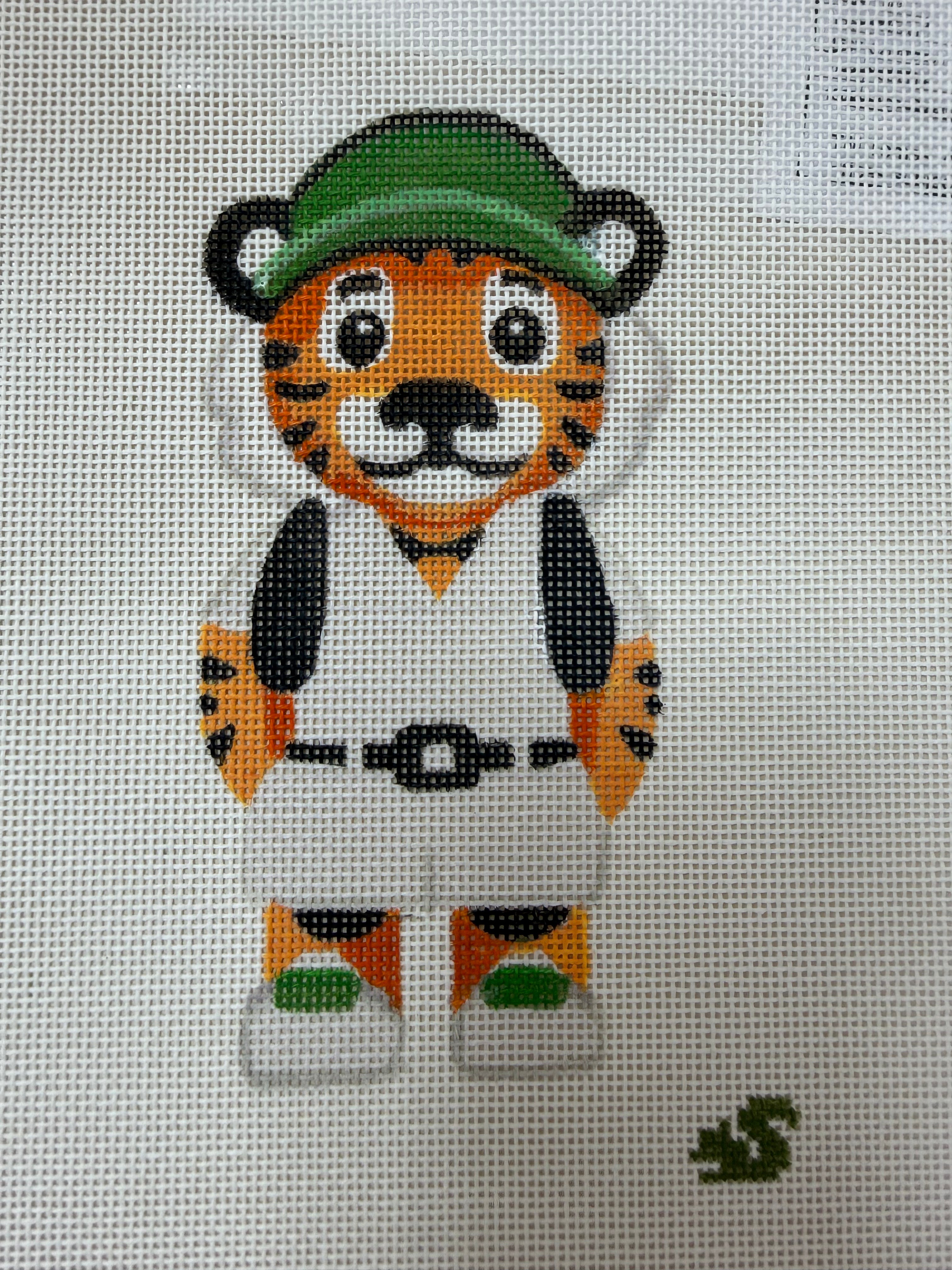 Tiger Tee off
