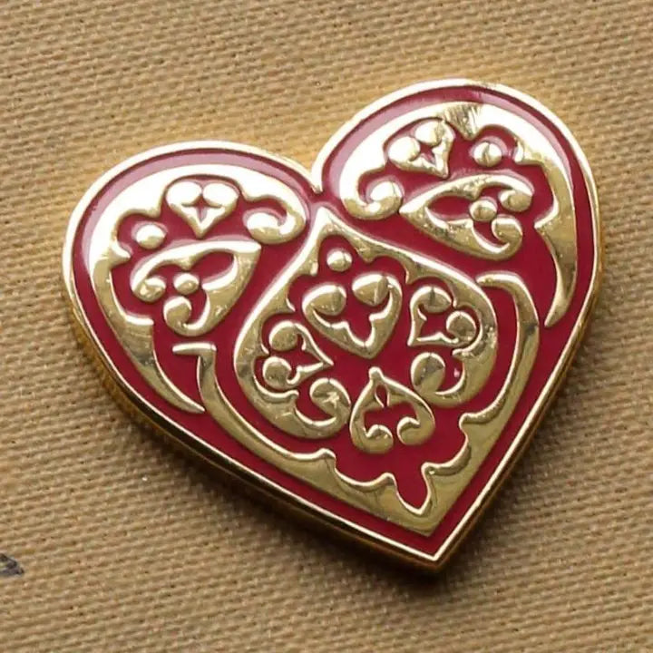 Needle Minder Avlea Folk