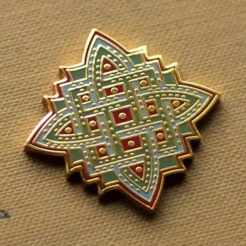 Needle Minder Avlea Folk