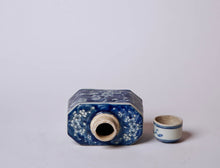 Load image into Gallery viewer, Porcelain Plum Blossom Lidded Caddy